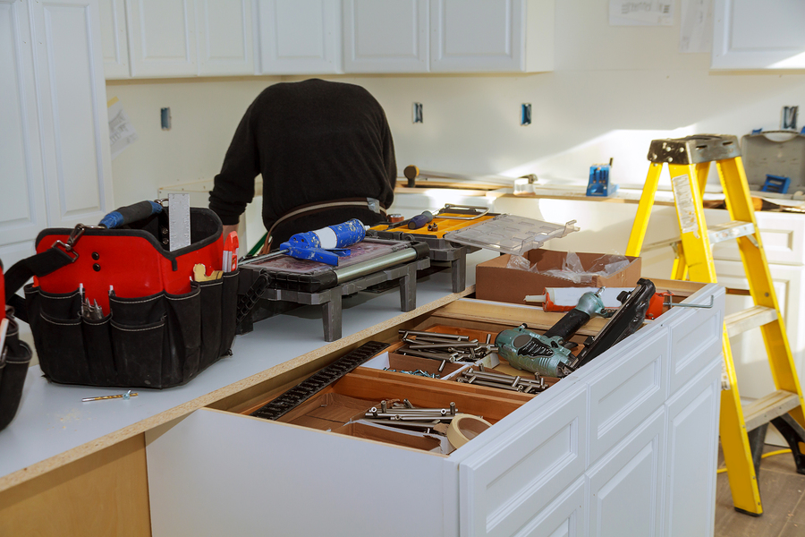 Consider These Factors when Deciding Whether to Stay or Move Out for a Kitchen Remodel